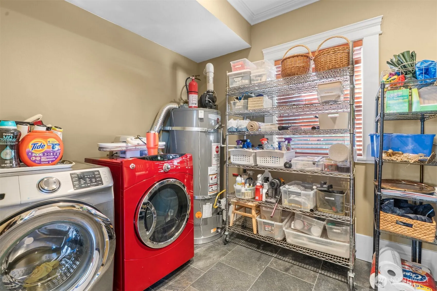 400 NE 50th Street , Seattle, WA 98105