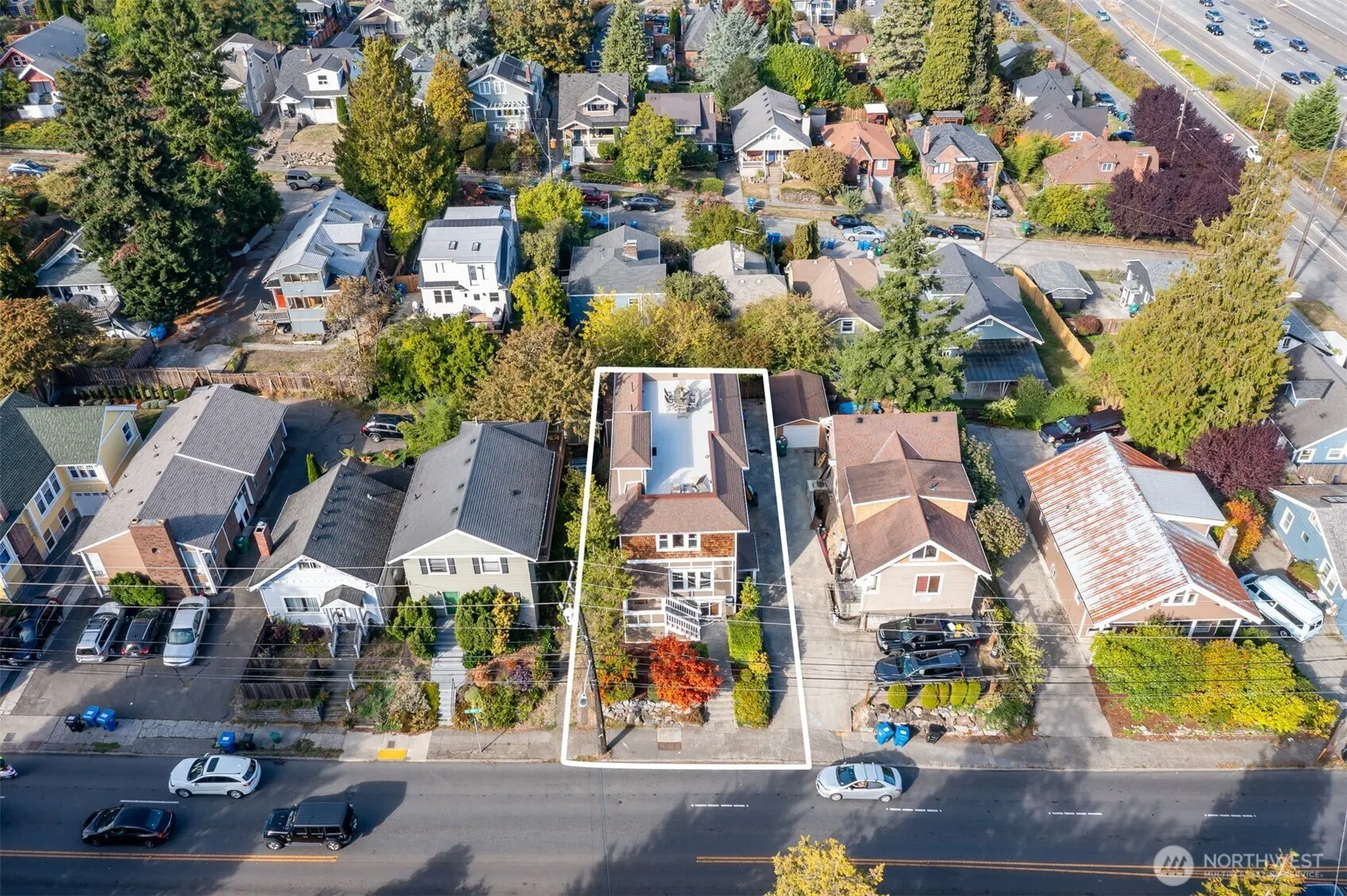 400 NE 50th Street , Seattle, WA 98105