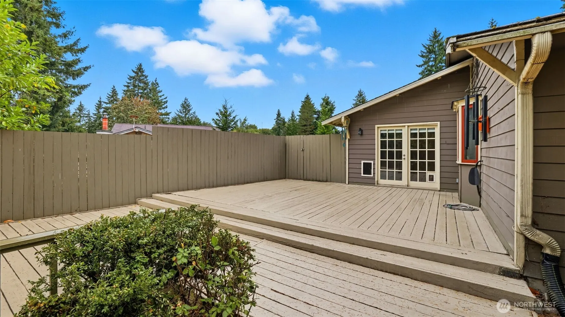 2001 Camas Court SE, Renton, WA 98055-4514