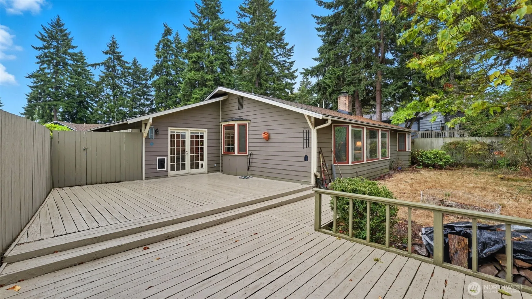 2001 Camas Court SE, Renton, WA 98055-4514