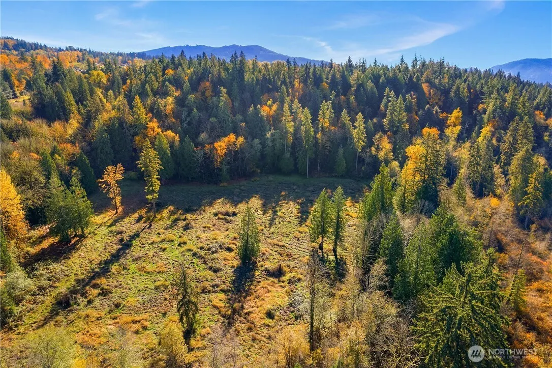 25520 SE Old Black Nugget Road , Issaquah, WA 98029