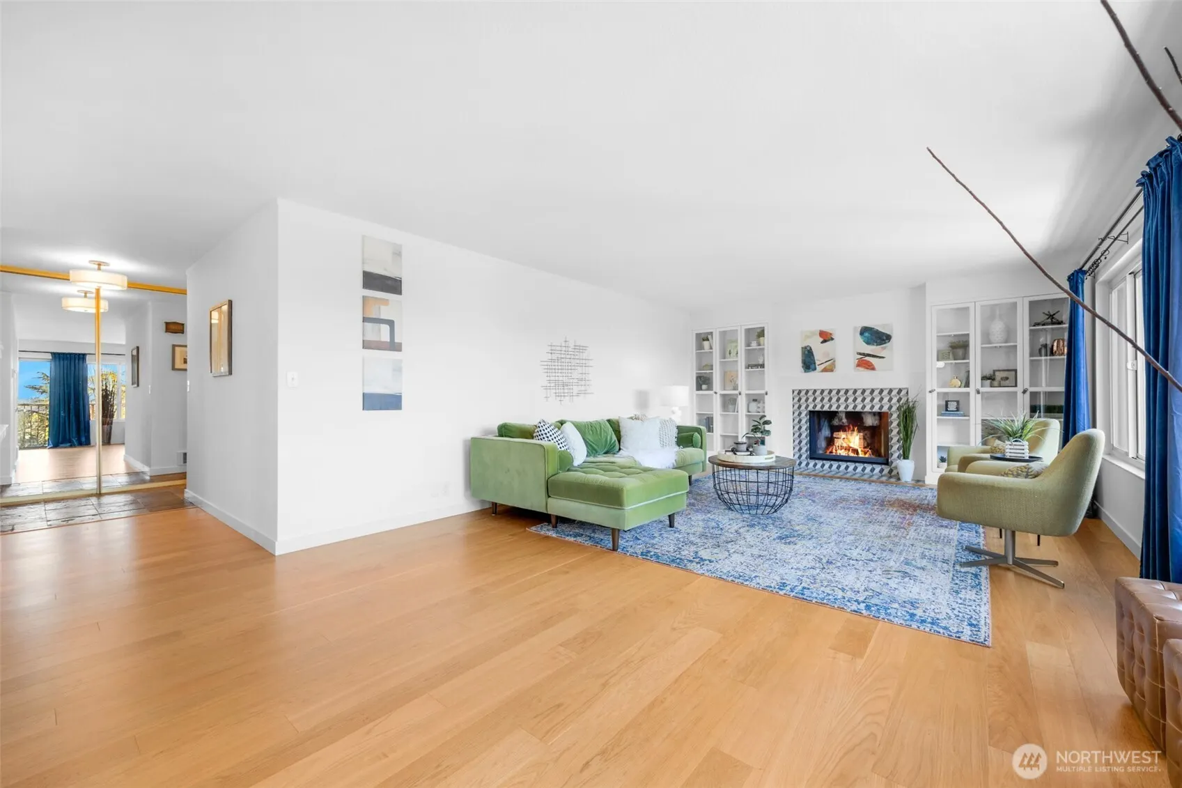 17904 23rd Lane NE #E-301, Seattle, WA 98155