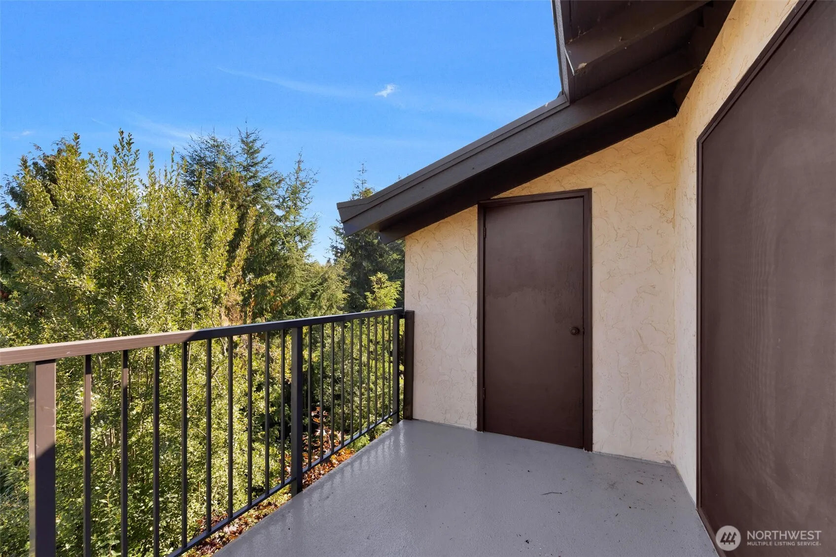 17904 23rd Lane NE #E-301, Seattle, WA 98155