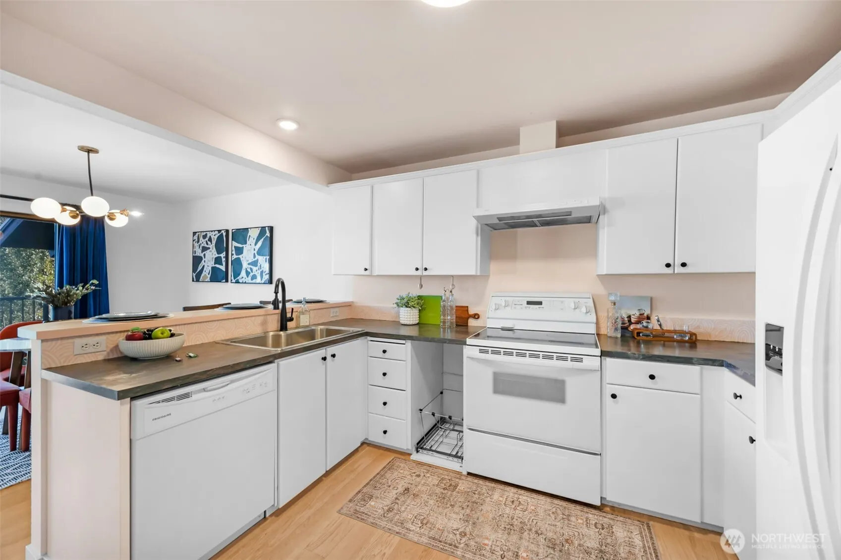 17904 23rd Lane NE #E-301, Seattle, WA 98155