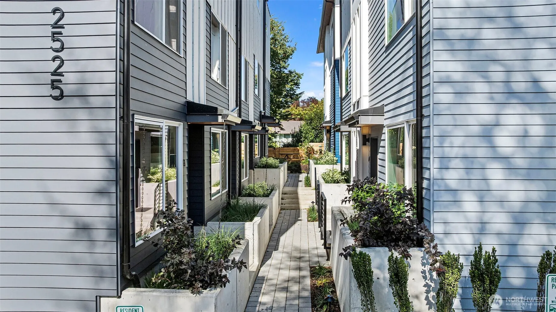 2521 29th Avenue S #A, Seattle, WA 98144