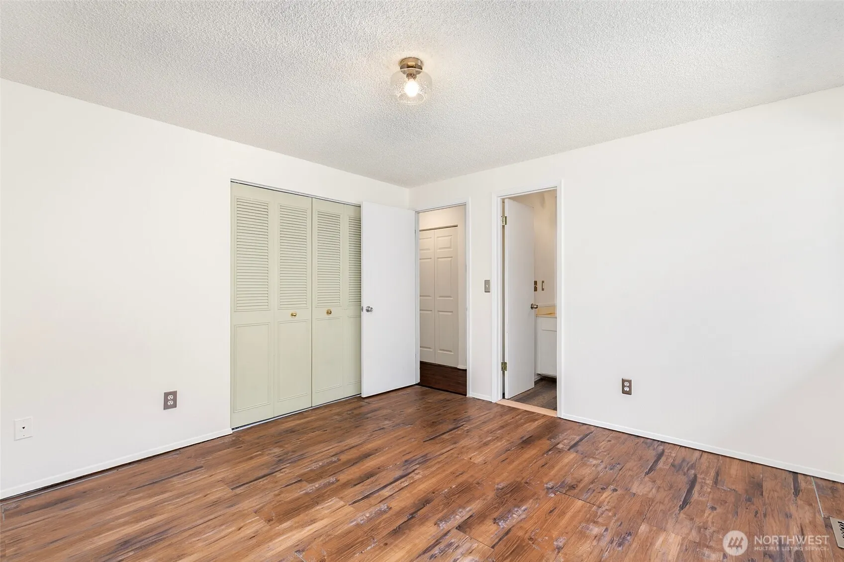 15028 108th Place NE, Bothell, WA 98011-4837