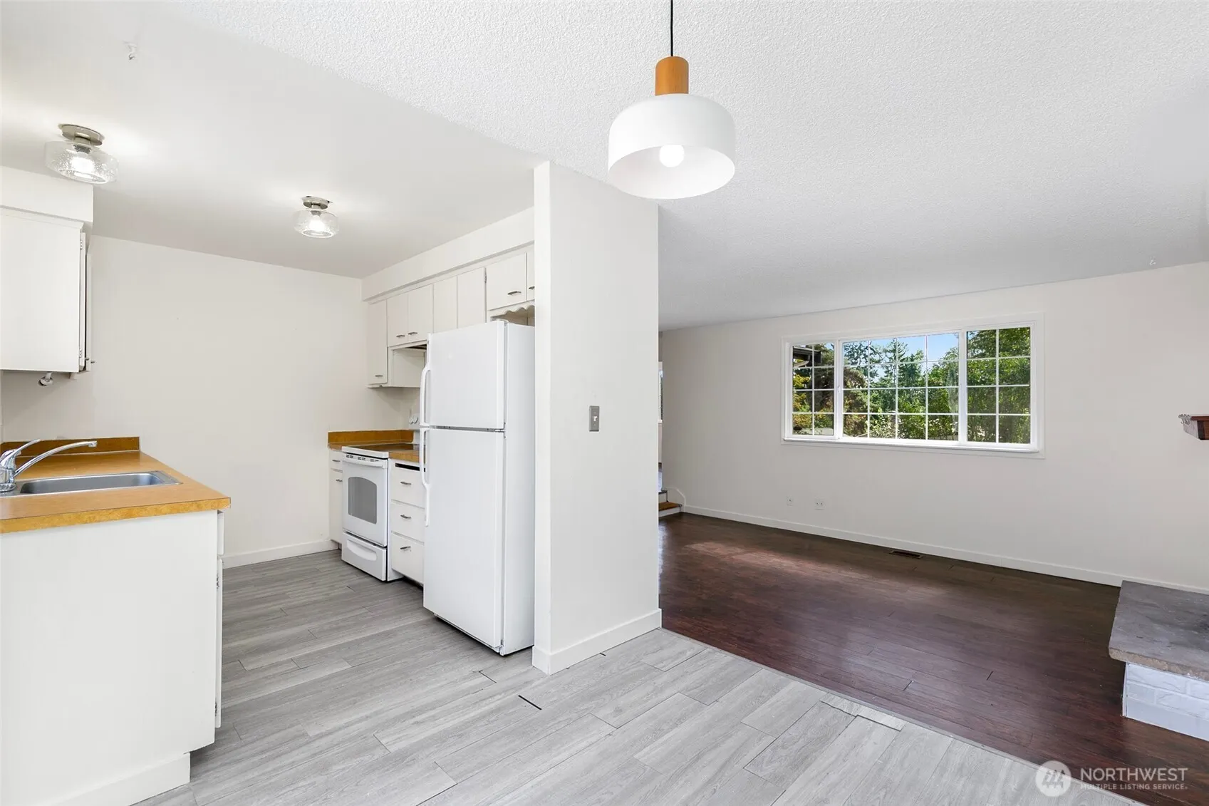 15028 108th Place NE, Bothell, WA 98011-4837