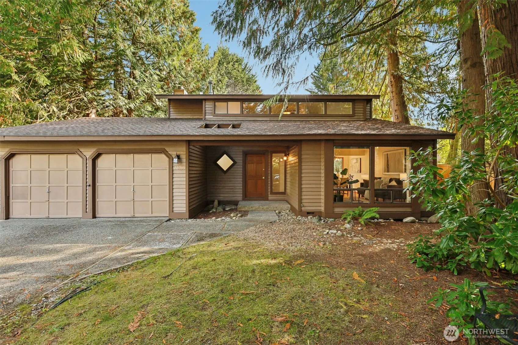 22035 NE 15th Street , Sammamish, WA 98074