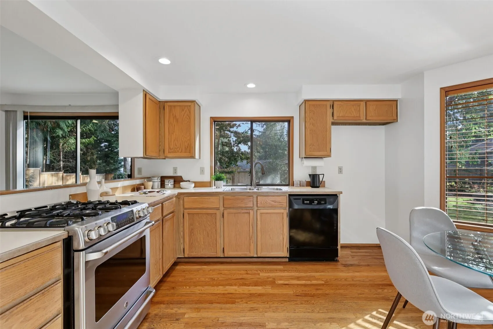 22035 NE 15th Street , Sammamish, WA 98074