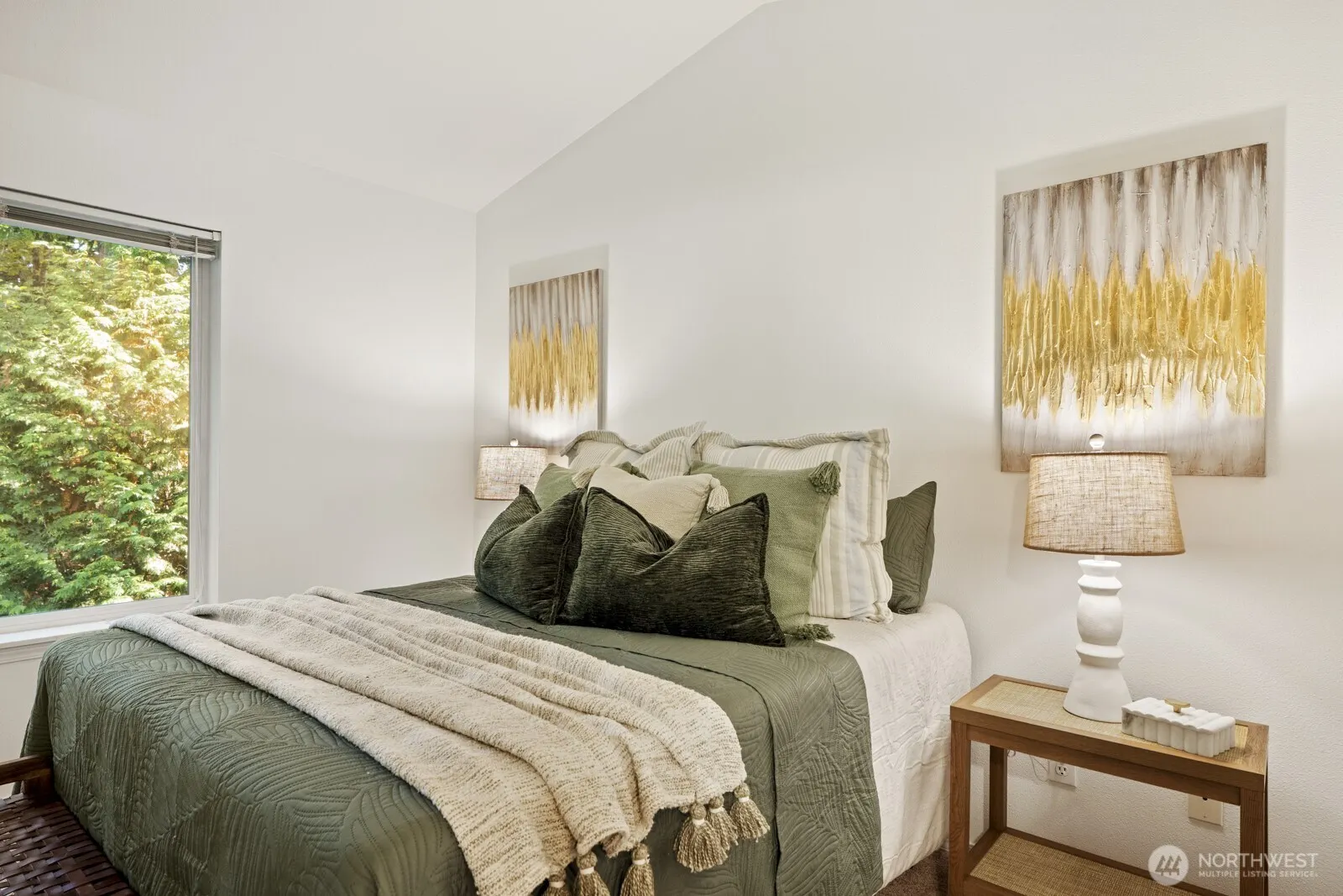 17204 123rd Place NE #N-304, Bothell, WA 98012