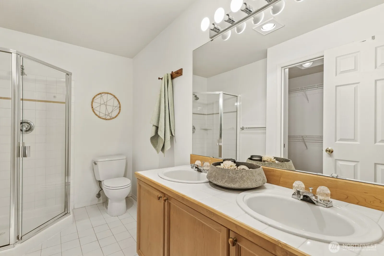 17204 123rd Place NE #N-304, Bothell, WA 98012