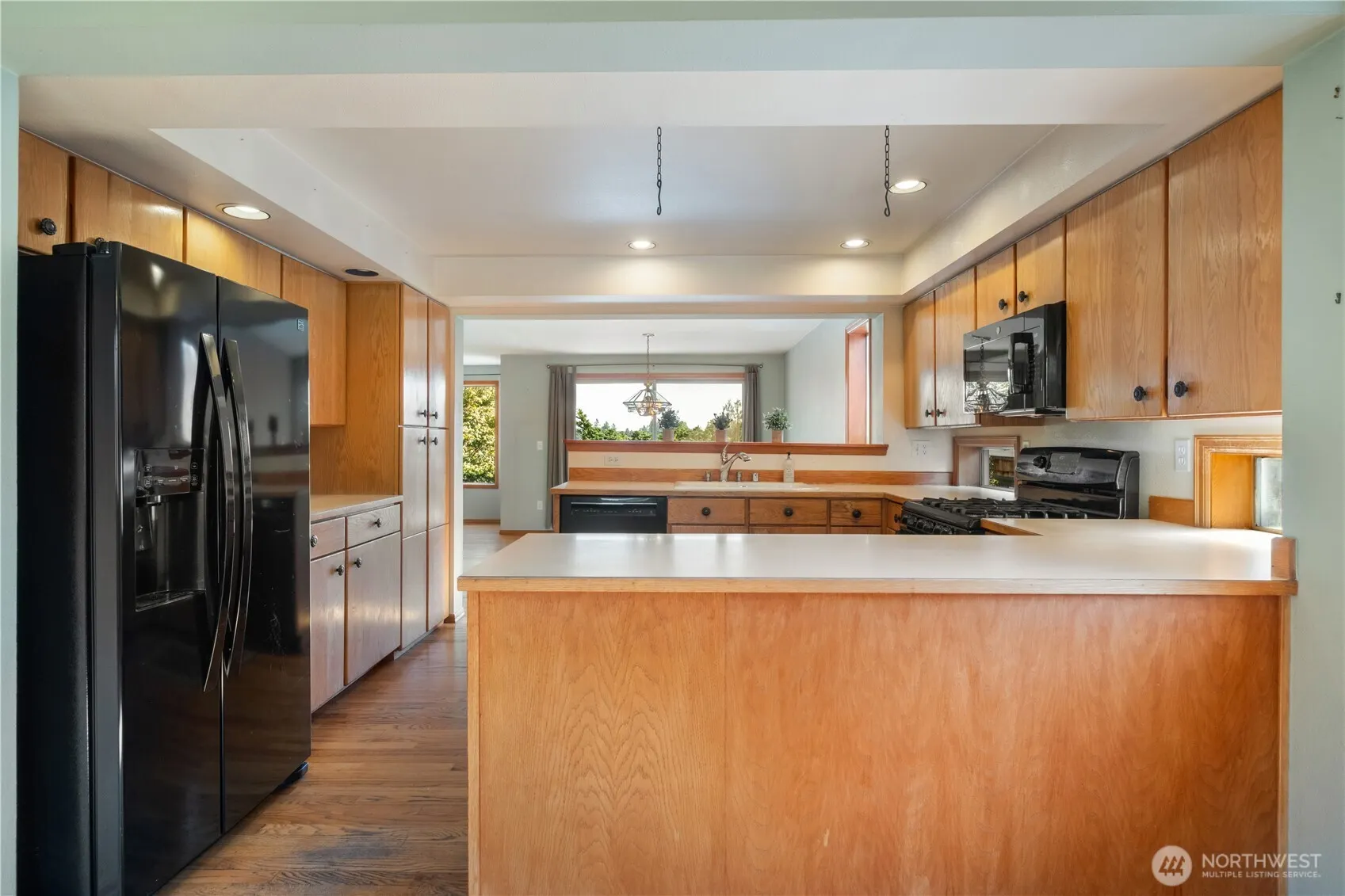 7044 18th Avenue NE, Seattle, WA 98115