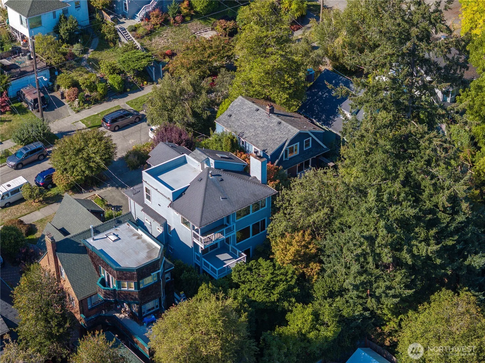 7044 18th Avenue NE, Seattle, WA 98115