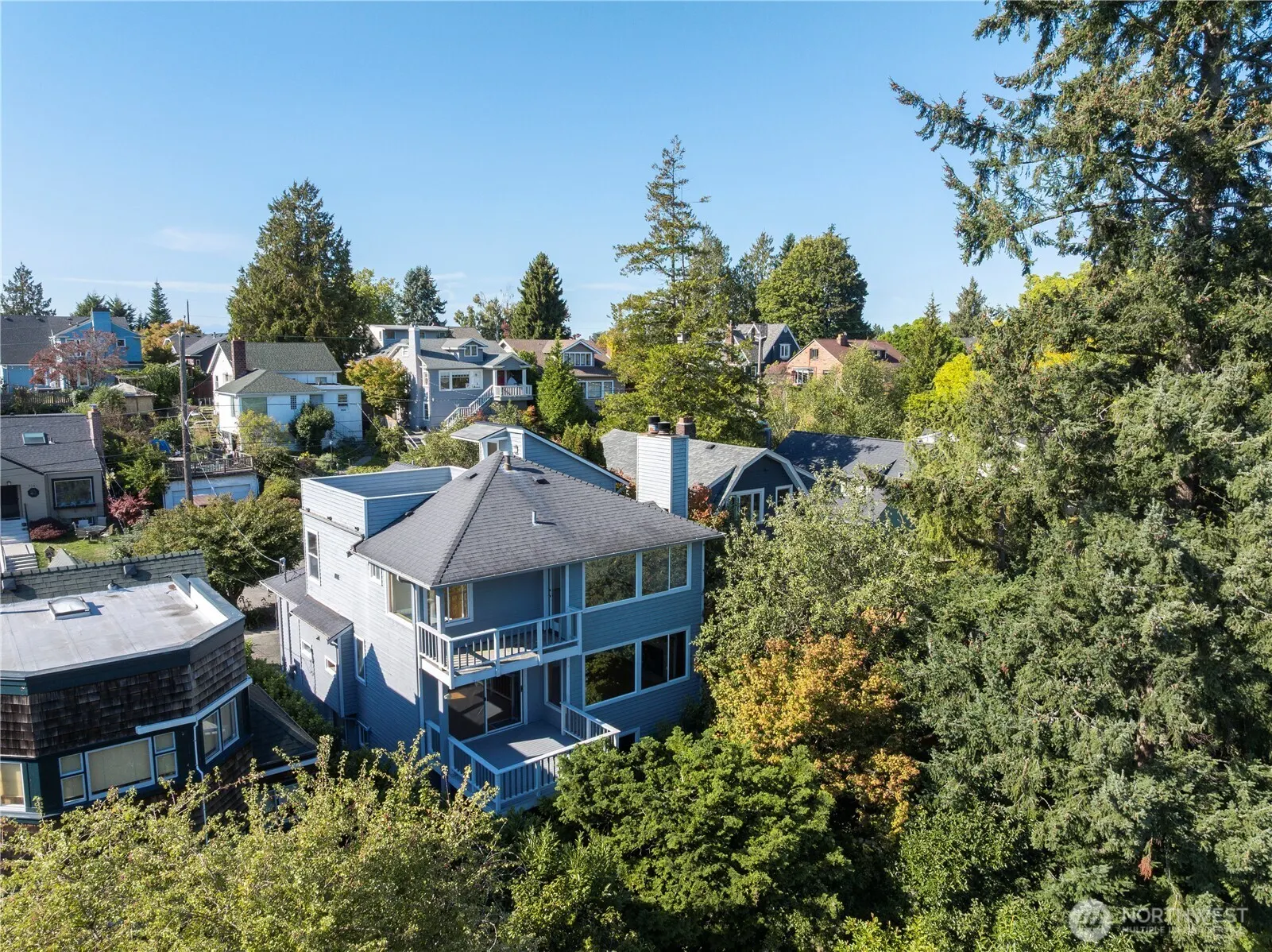 7044 18th Avenue NE, Seattle, WA 98115