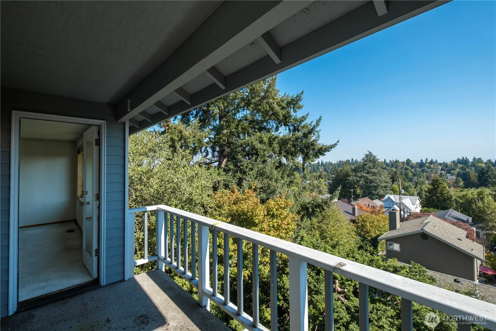 7044 18th Avenue NE, Seattle, WA 98115