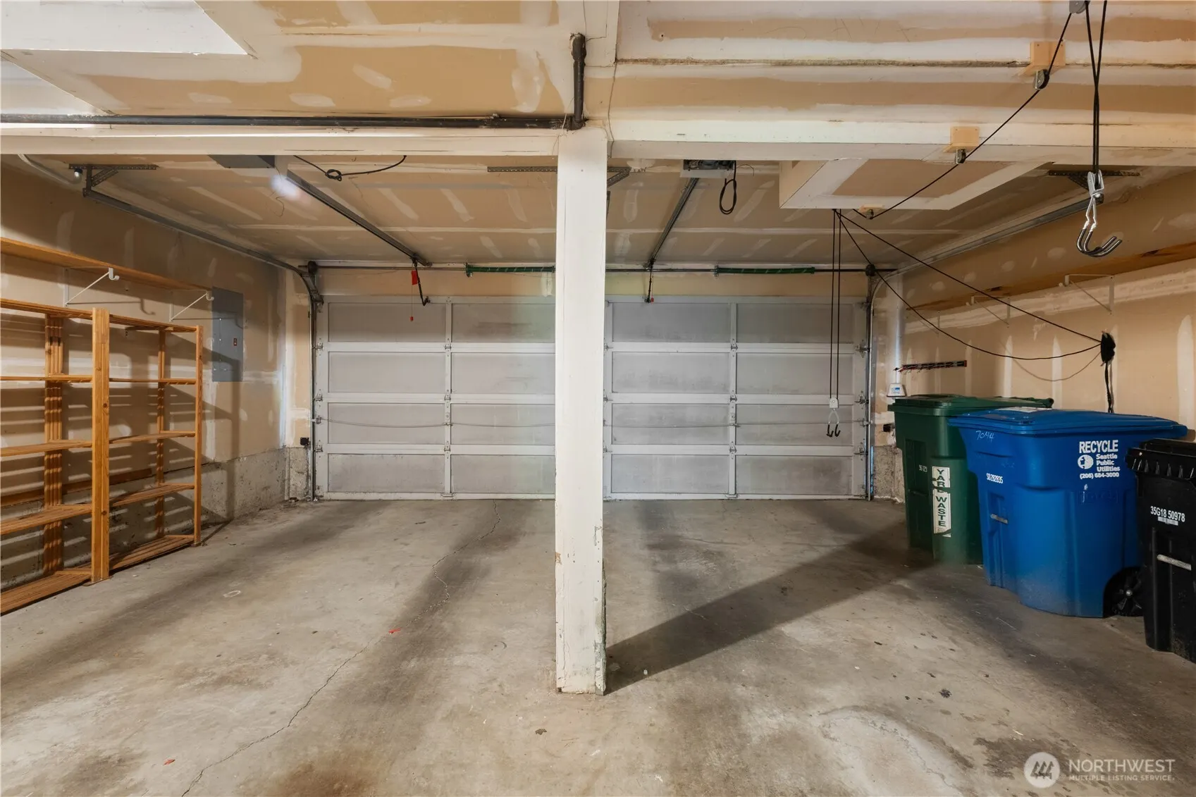 7044 18th Avenue NE, Seattle, WA 98115