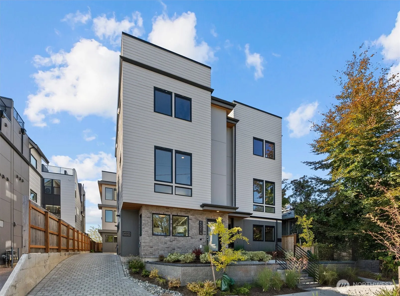 4521 B Bagley Avenue N, Seattle, WA 98103