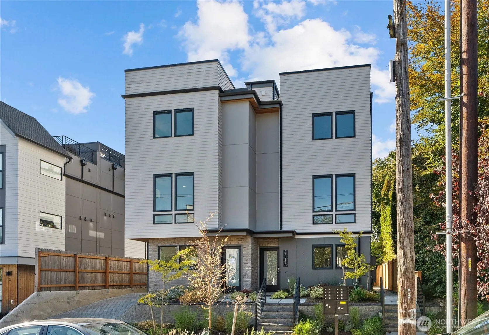4521 B Bagley Avenue N, Seattle, WA 98103
