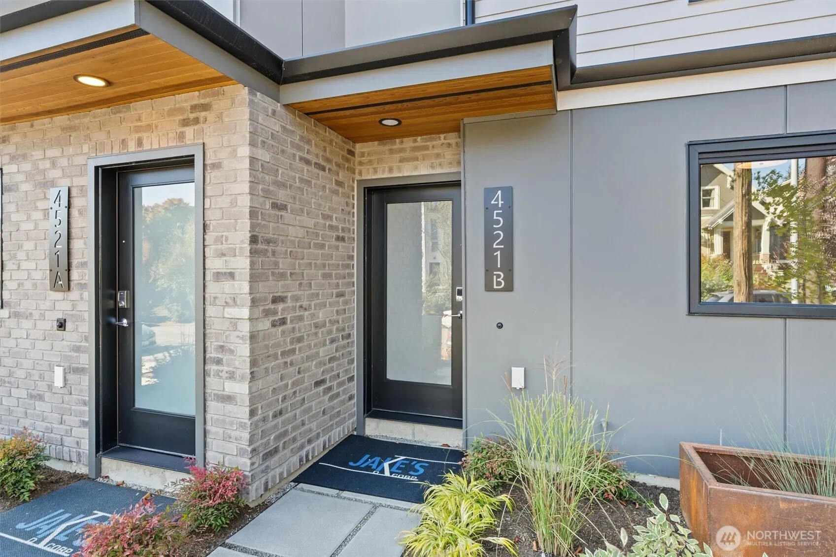 4521 B Bagley Avenue N, Seattle, WA 98103