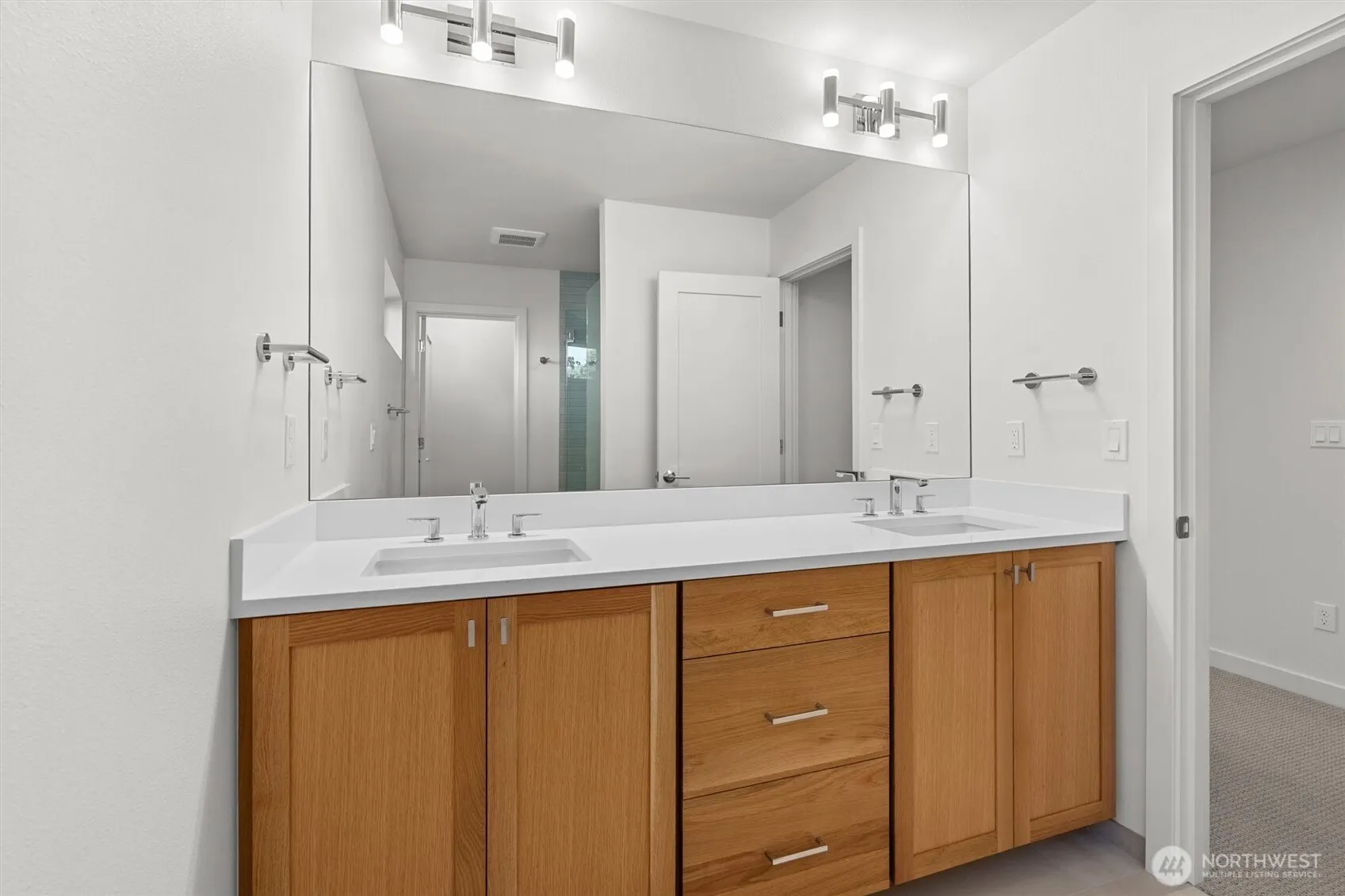 4521 B Bagley Avenue N, Seattle, WA 98103