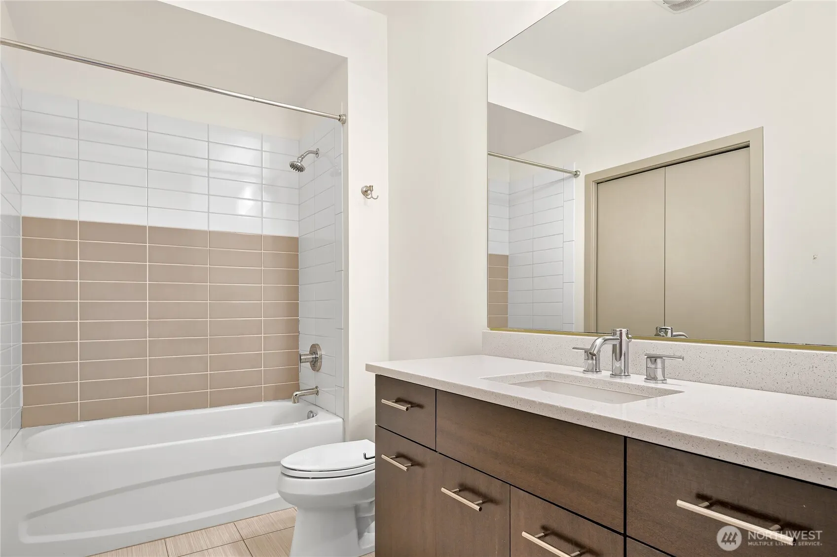 2960 Eastlake Avenue E #307, Seattle, WA 98102
