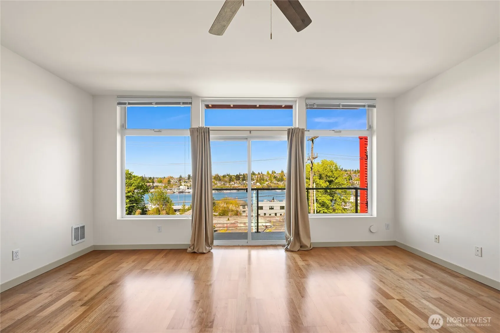 2960 Eastlake Avenue E #307, Seattle, WA 98102