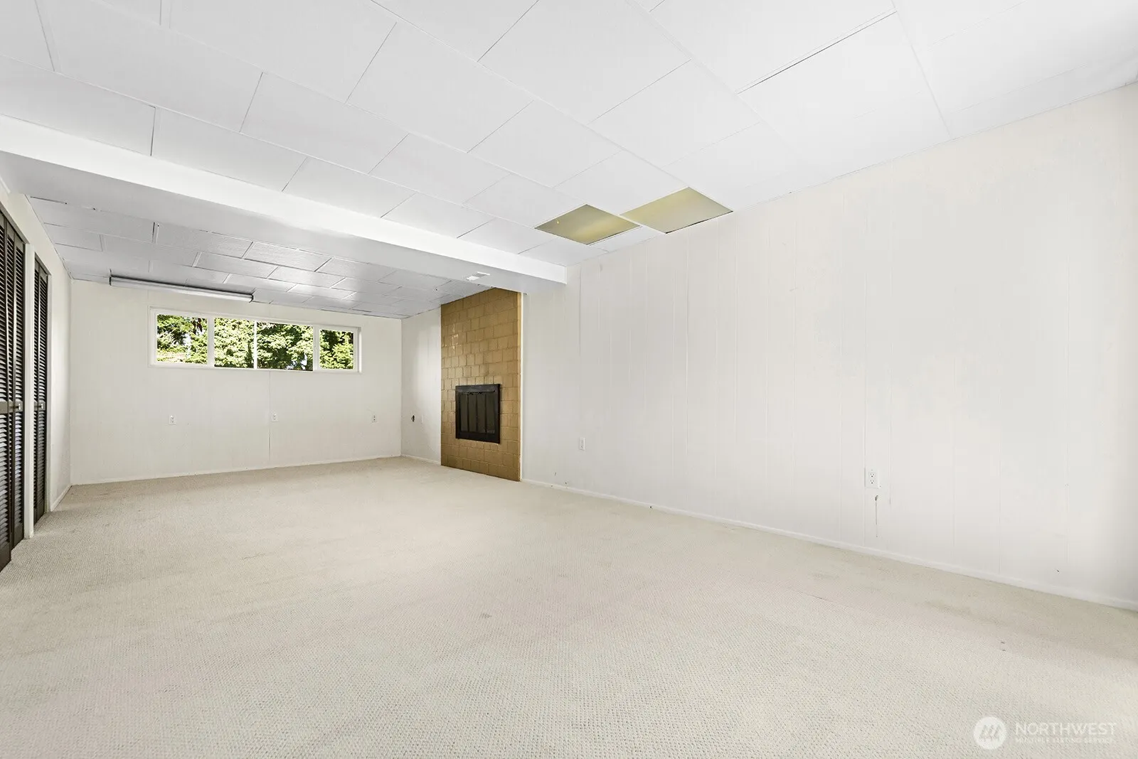 14221 SE 10th Place , Bellevue, WA 98007-5416