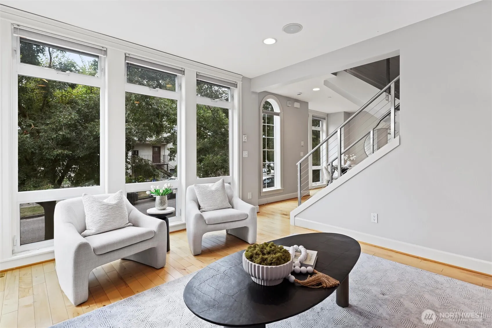 4202 Linden Avenue N, Seattle, WA 98103