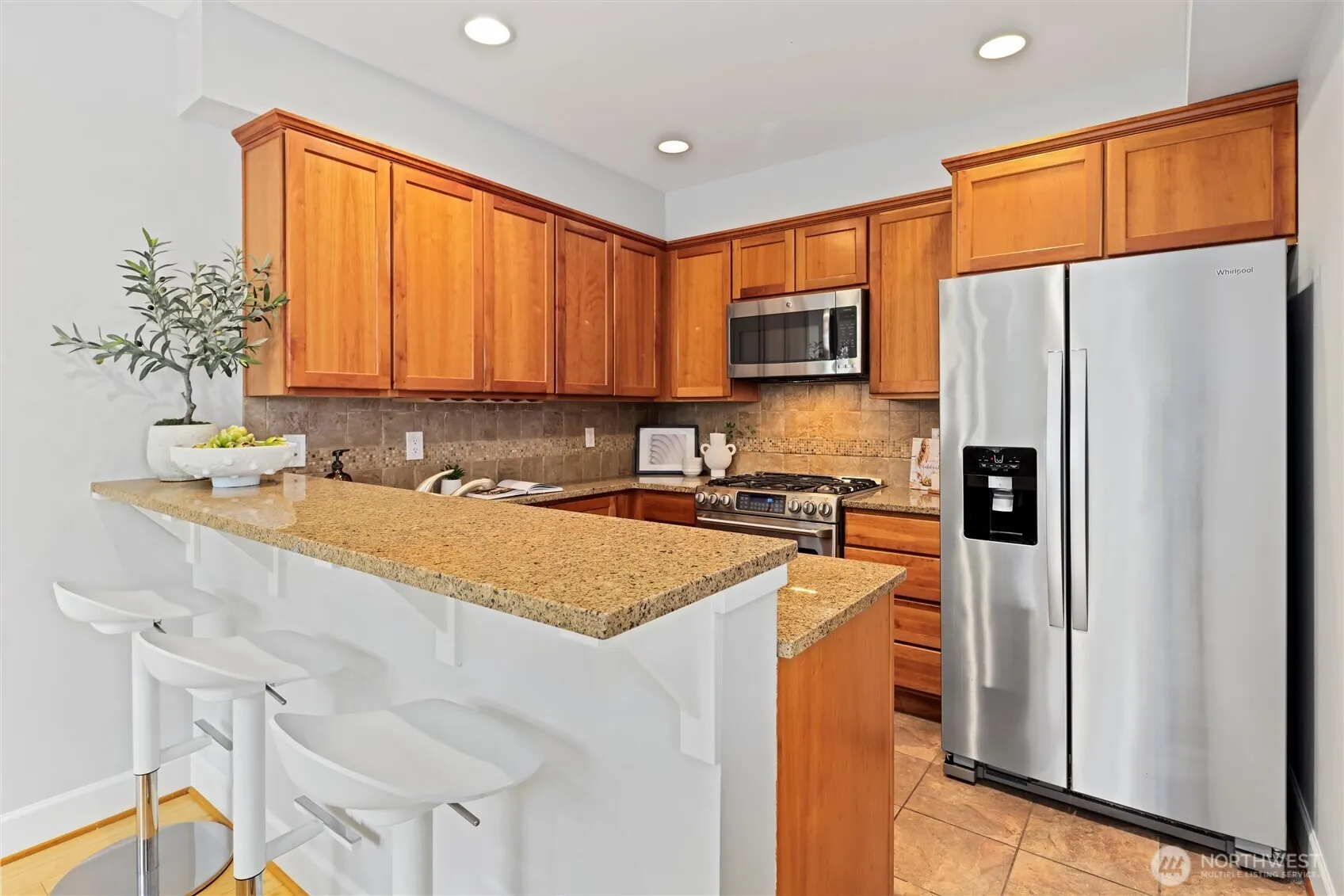 4202 Linden Avenue N, Seattle, WA 98103