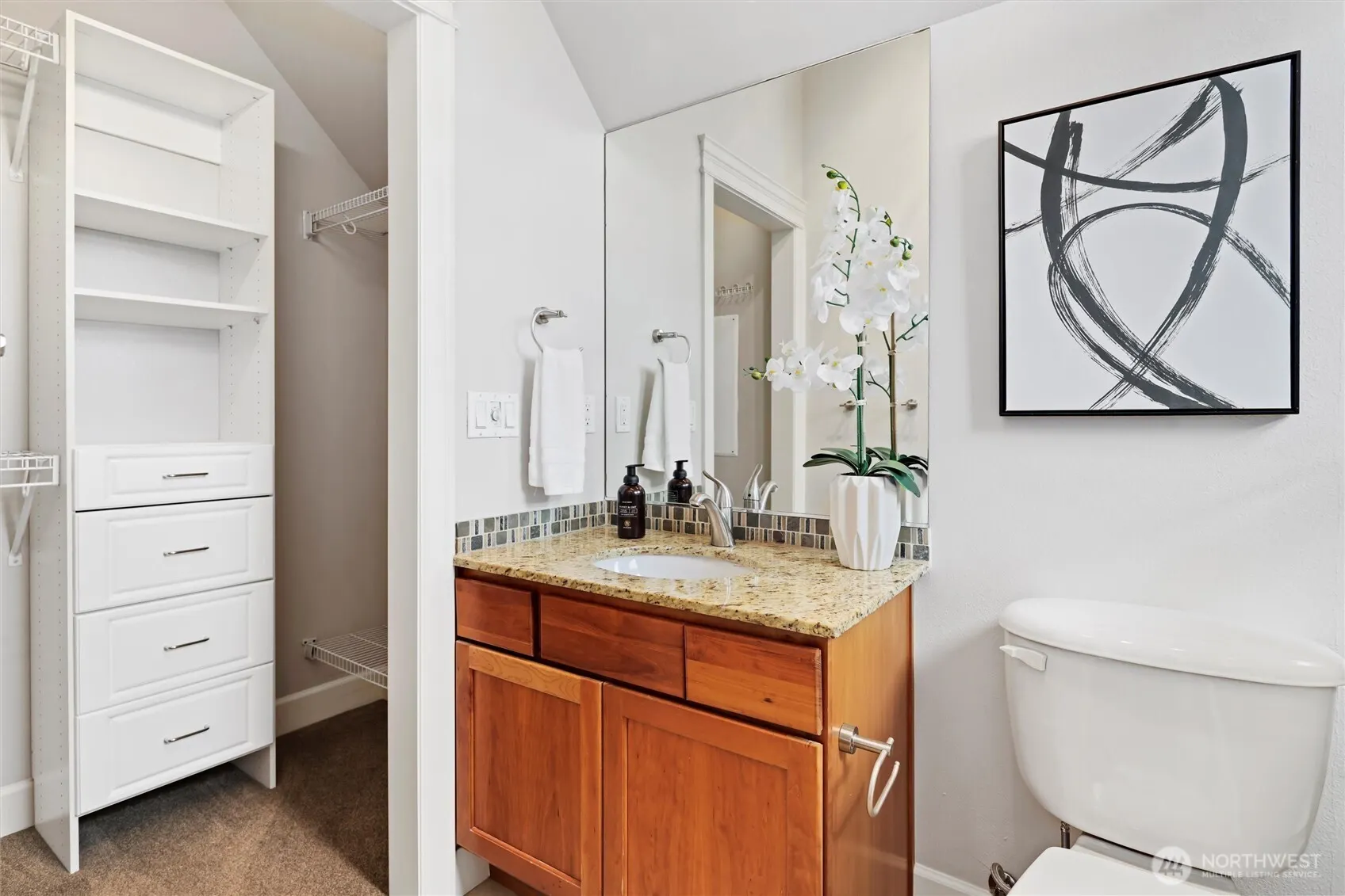 4202 Linden Avenue N, Seattle, WA 98103