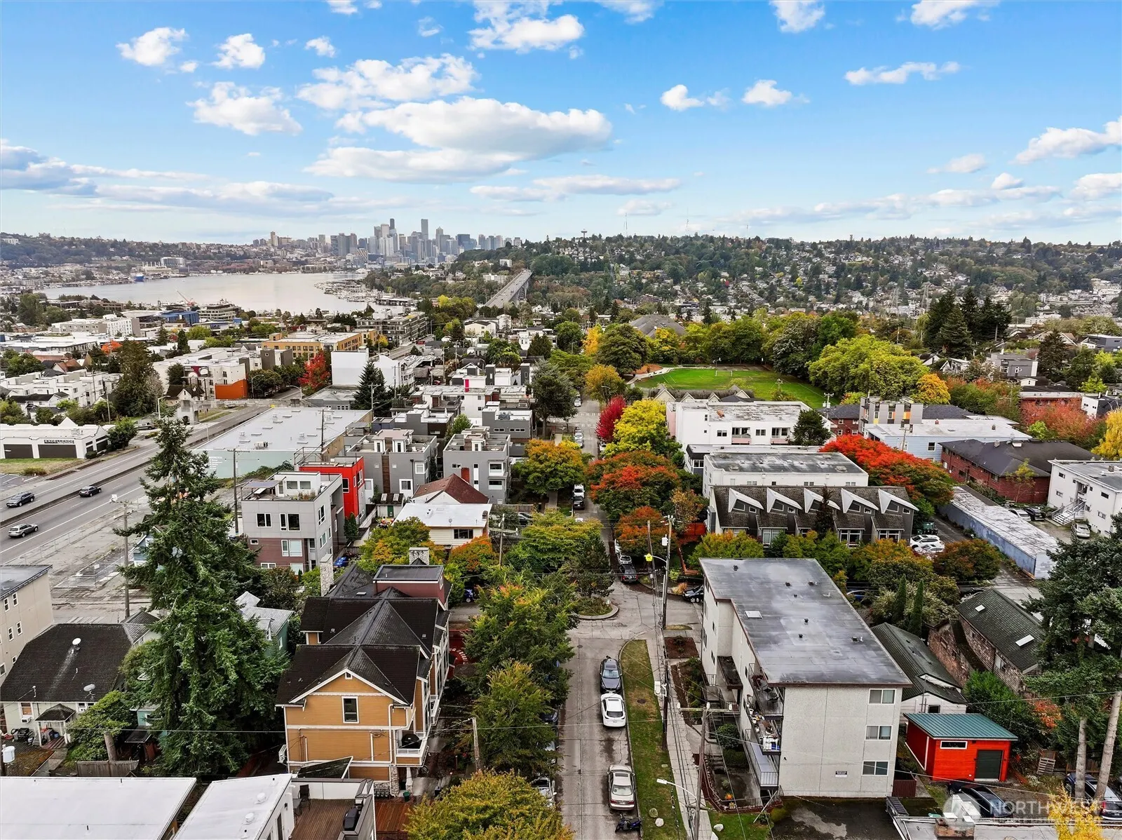 4202 Linden Avenue N, Seattle, WA 98103
