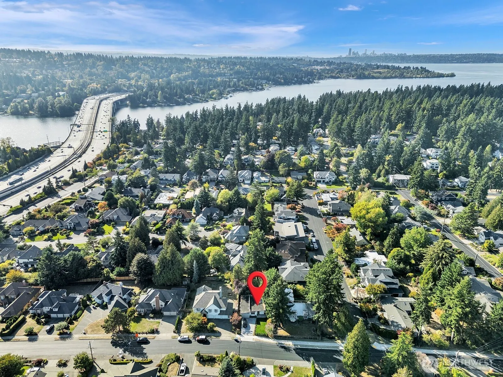 112 Th SE 3131 Avenue , Bellevue, WA 98004