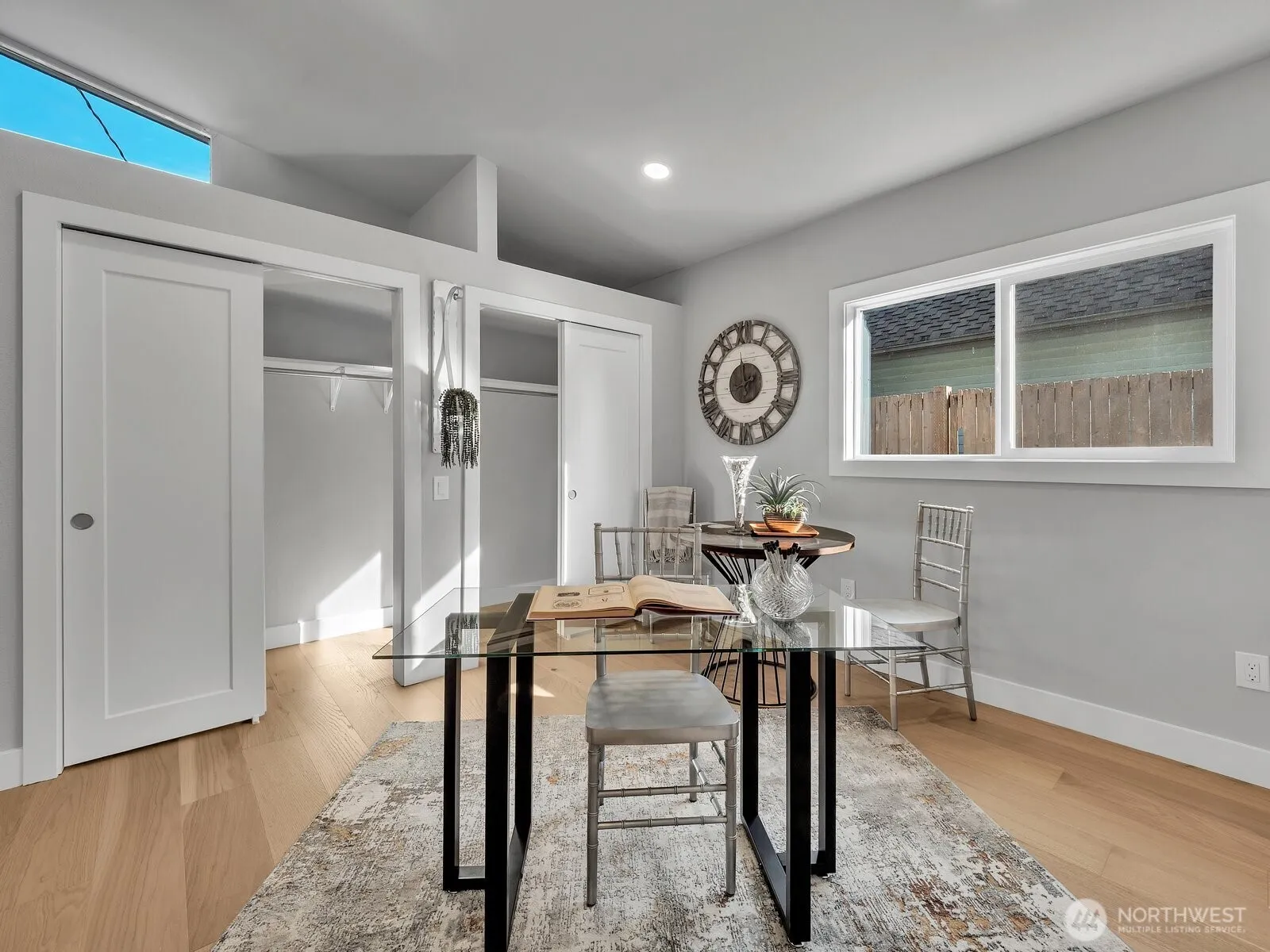 112 Th SE 3131 Avenue , Bellevue, WA 98004