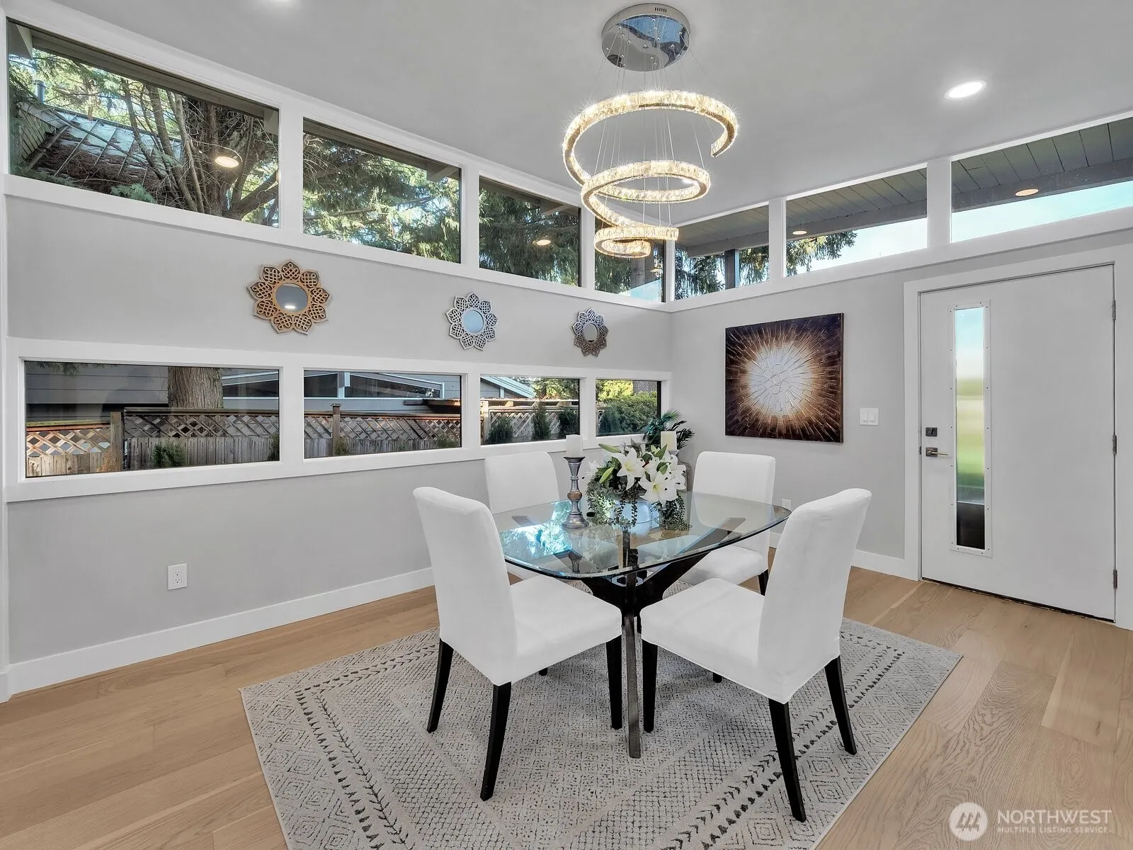 112 Th SE 3131 Avenue , Bellevue, WA 98004