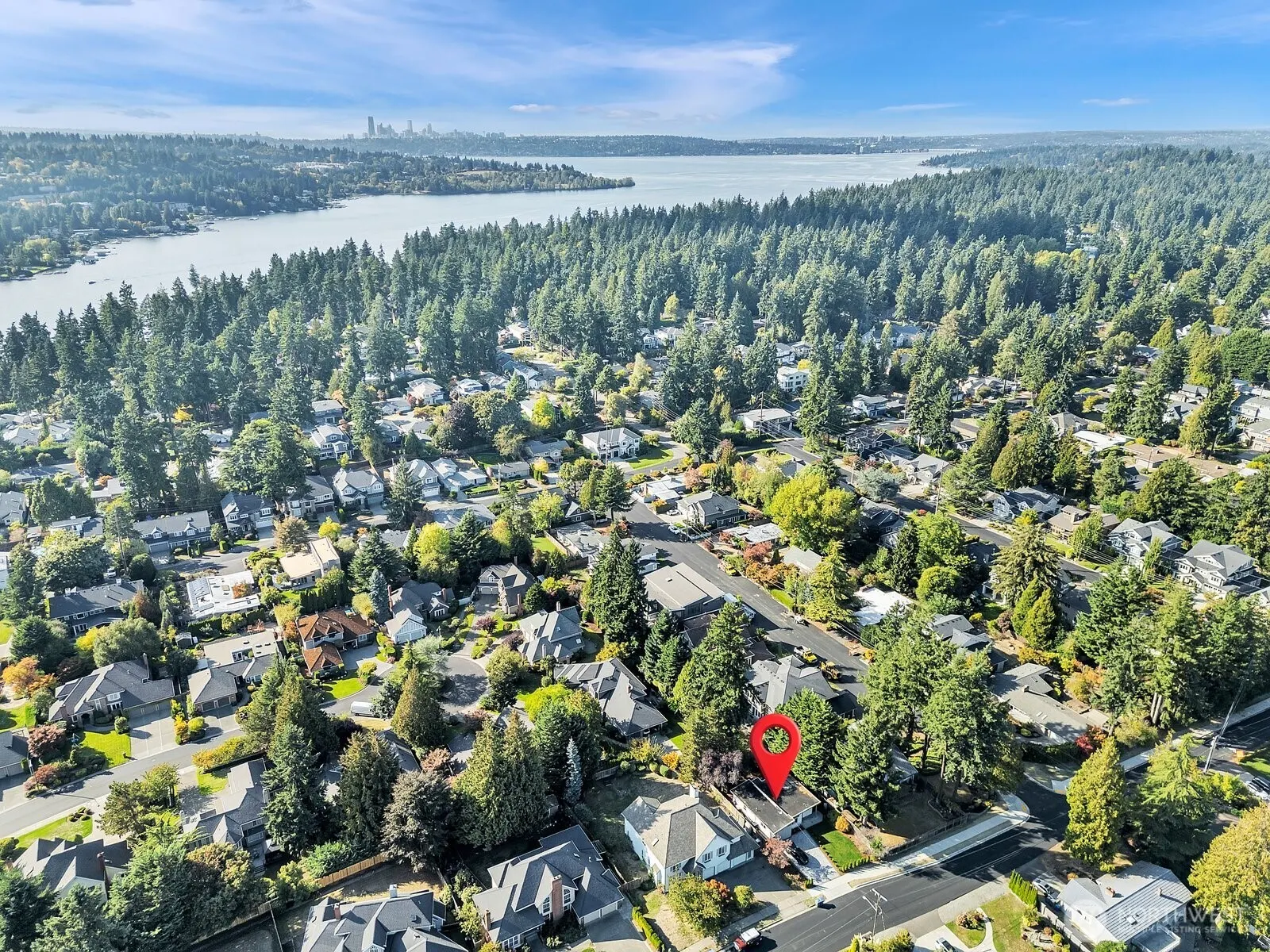 112 Th SE 3131 Avenue , Bellevue, WA 98004