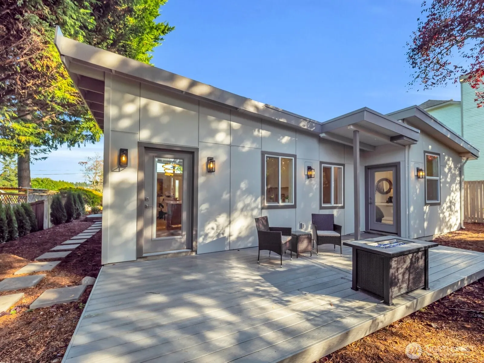 112 Th SE 3131 Avenue , Bellevue, WA 98004