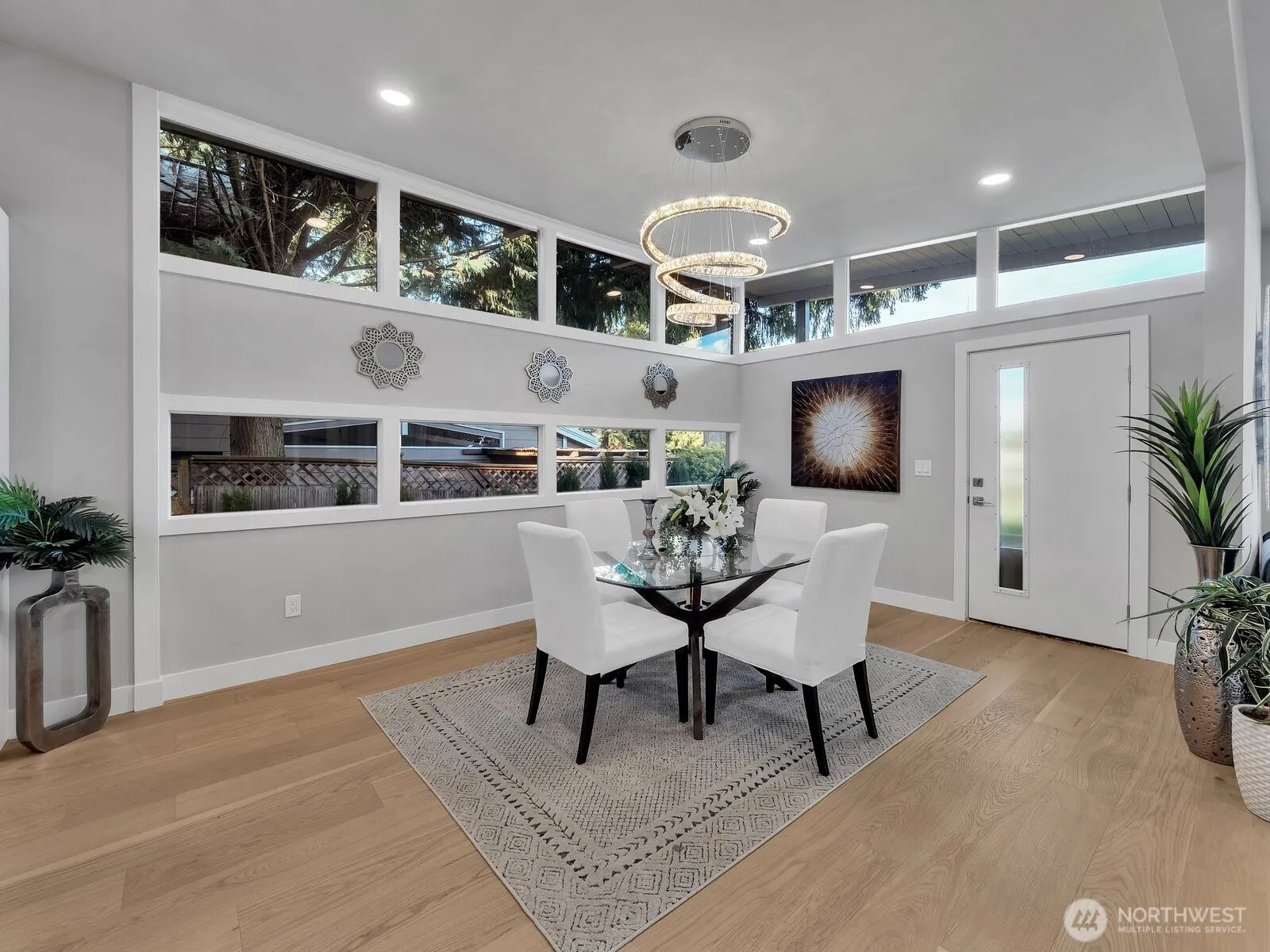 112 Th SE 3131 Avenue , Bellevue, WA 98004