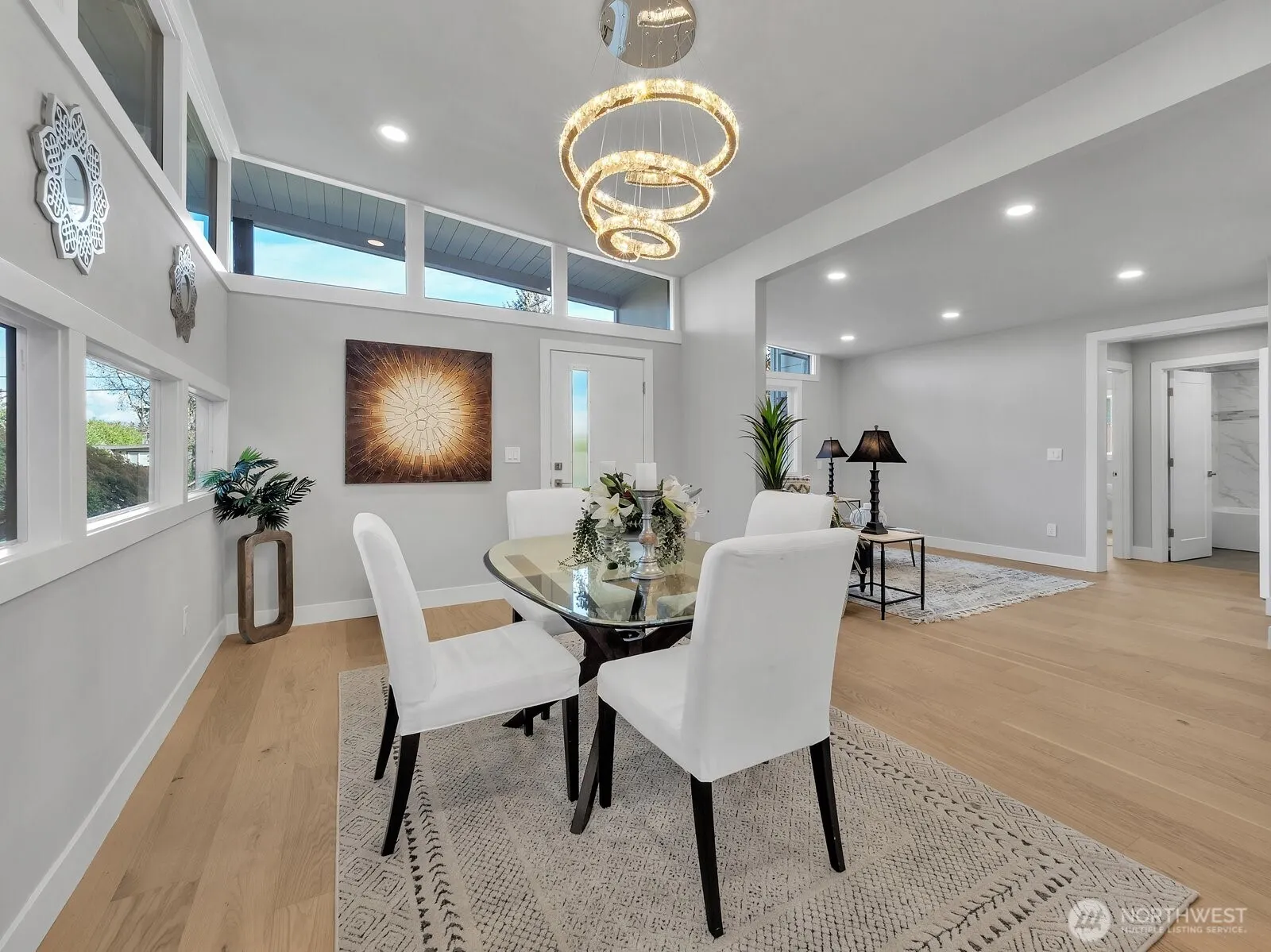112 Th SE 3131 Avenue , Bellevue, WA 98004