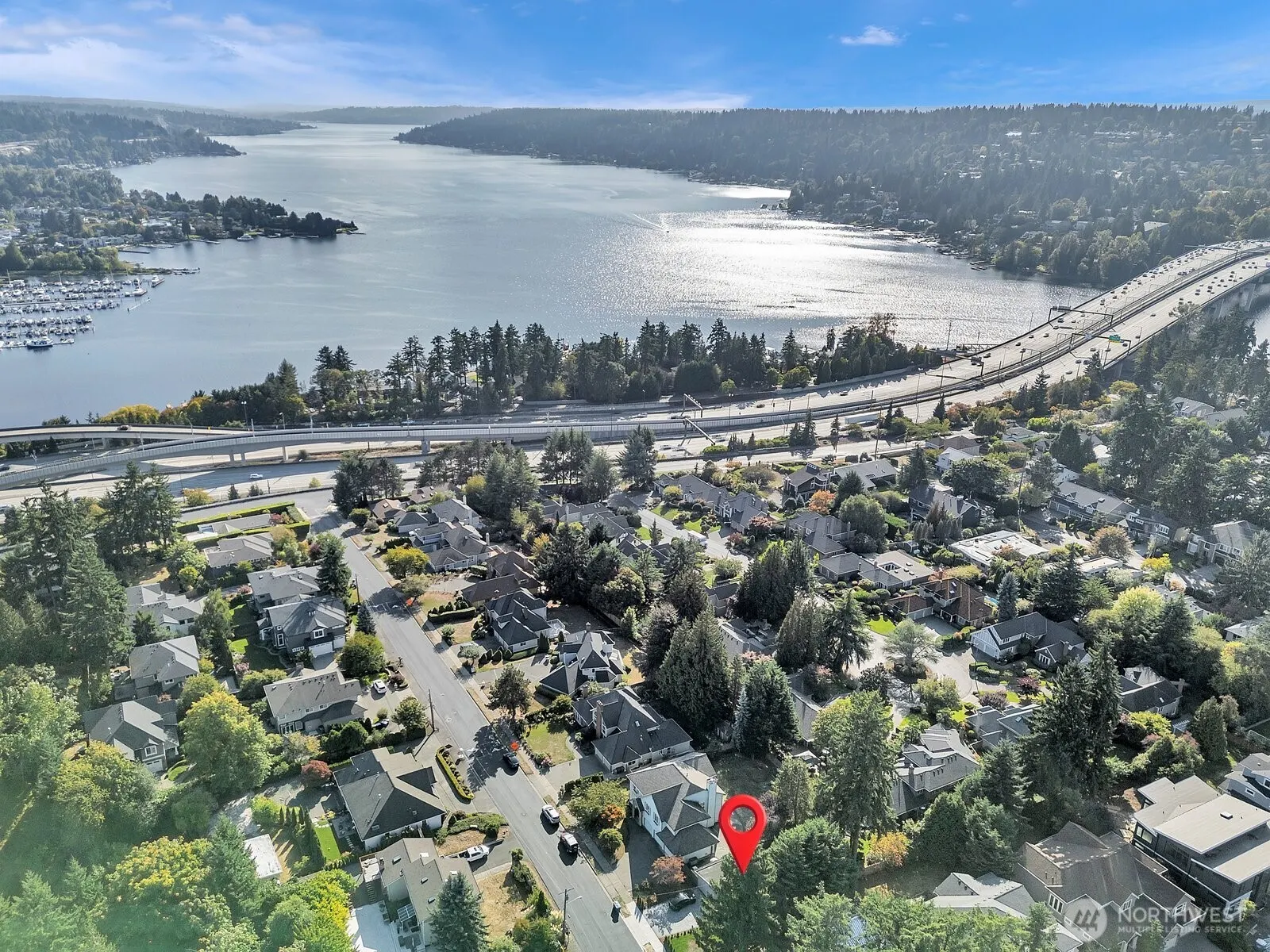 112 Th SE 3131 Avenue , Bellevue, WA 98004