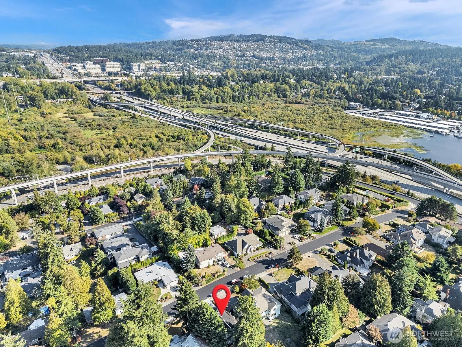 112 Th SE 3131 Avenue , Bellevue, WA 98004