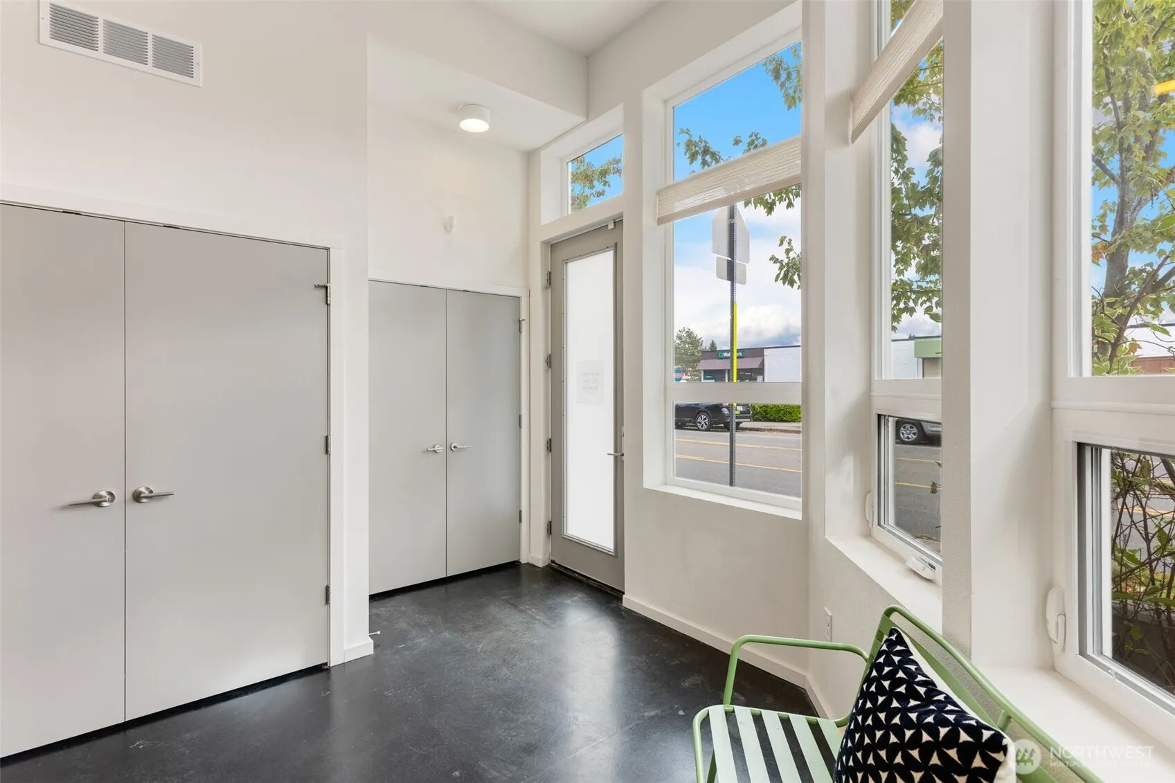 7327 35th Avenue NE, Seattle, WA 98115