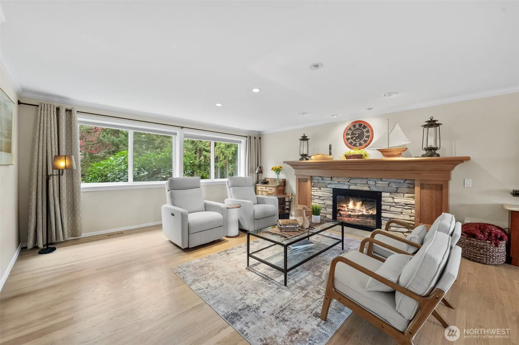 12509 206th Place SE, Issaquah, WA 98027