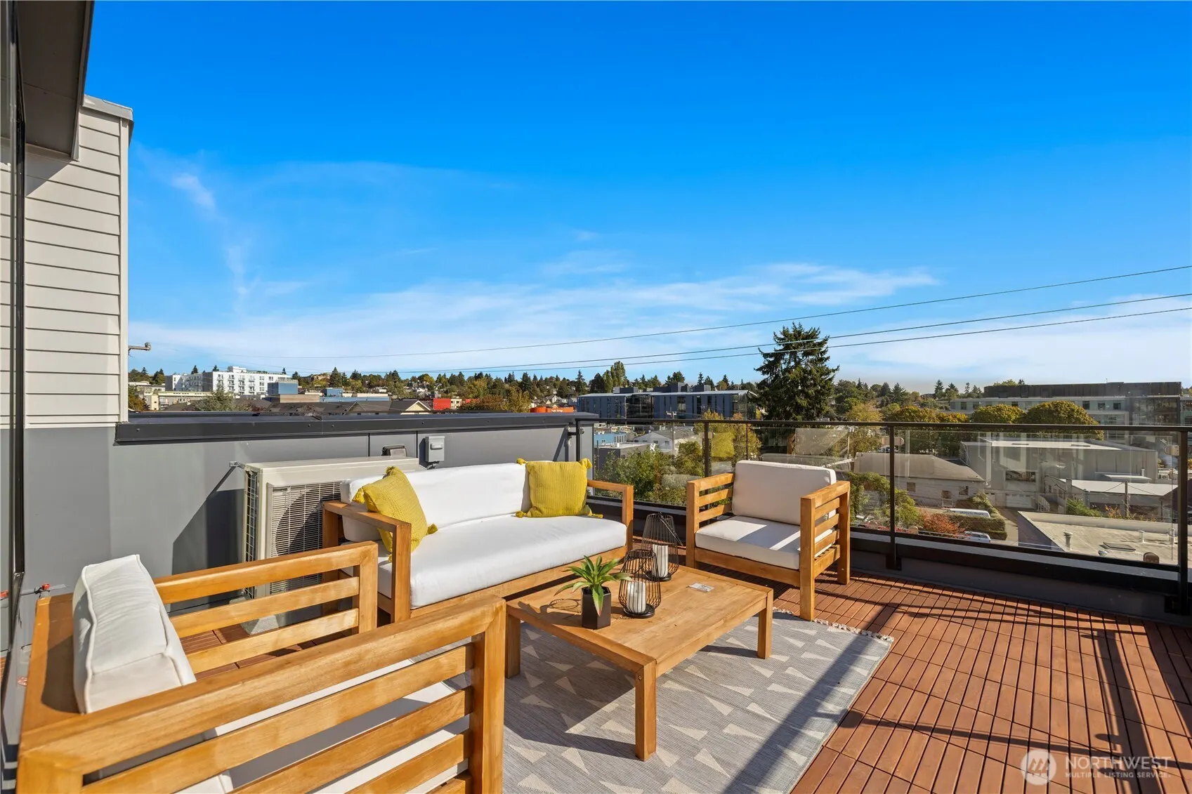 3421 Albion Place N, Seattle, WA 98103