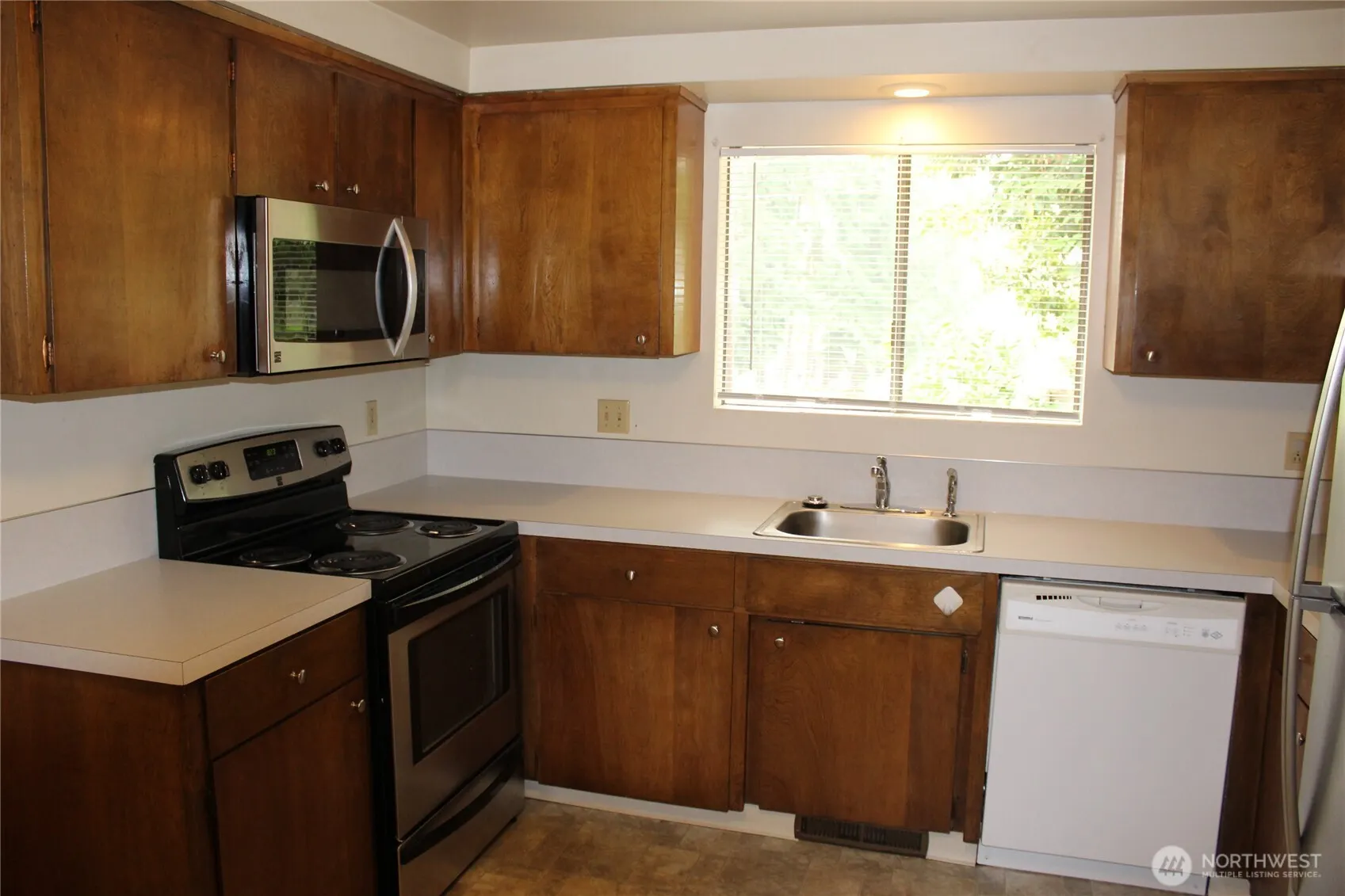 419 156th Place NE, Bellevue, WA 98008