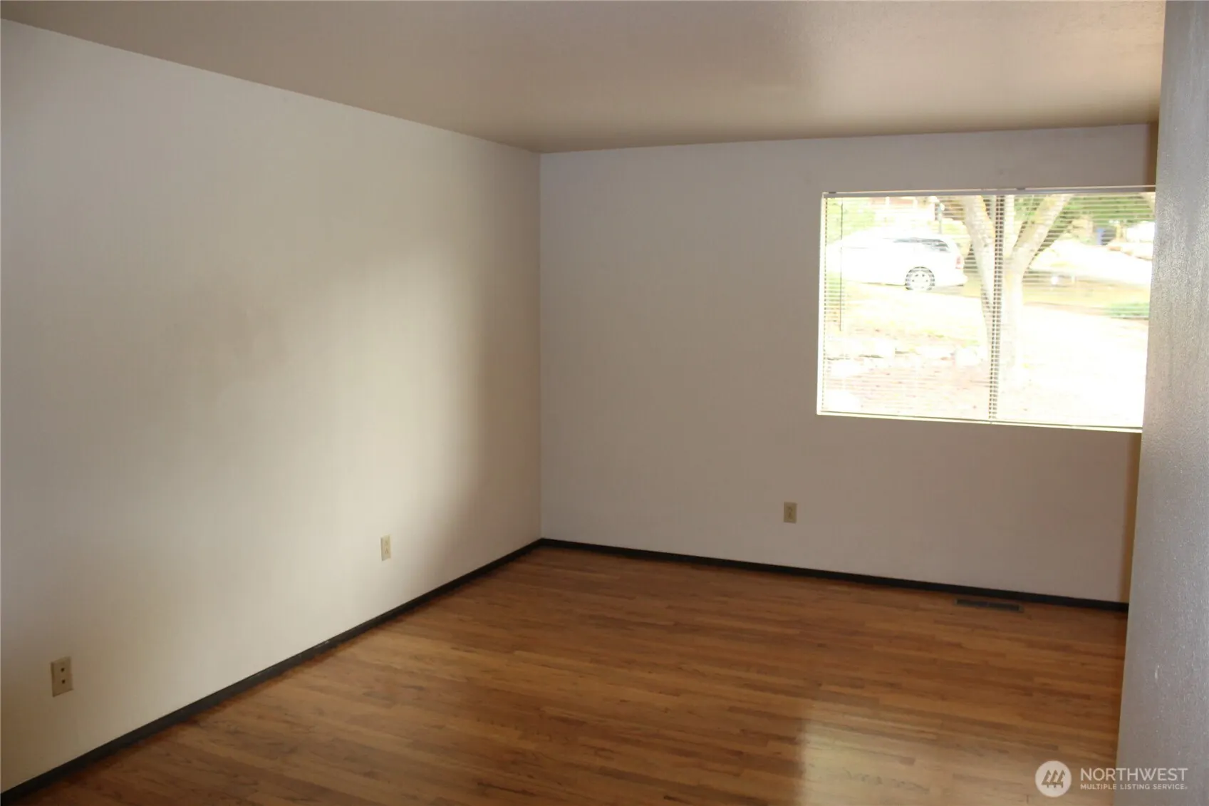 419 156th Place NE, Bellevue, WA 98008