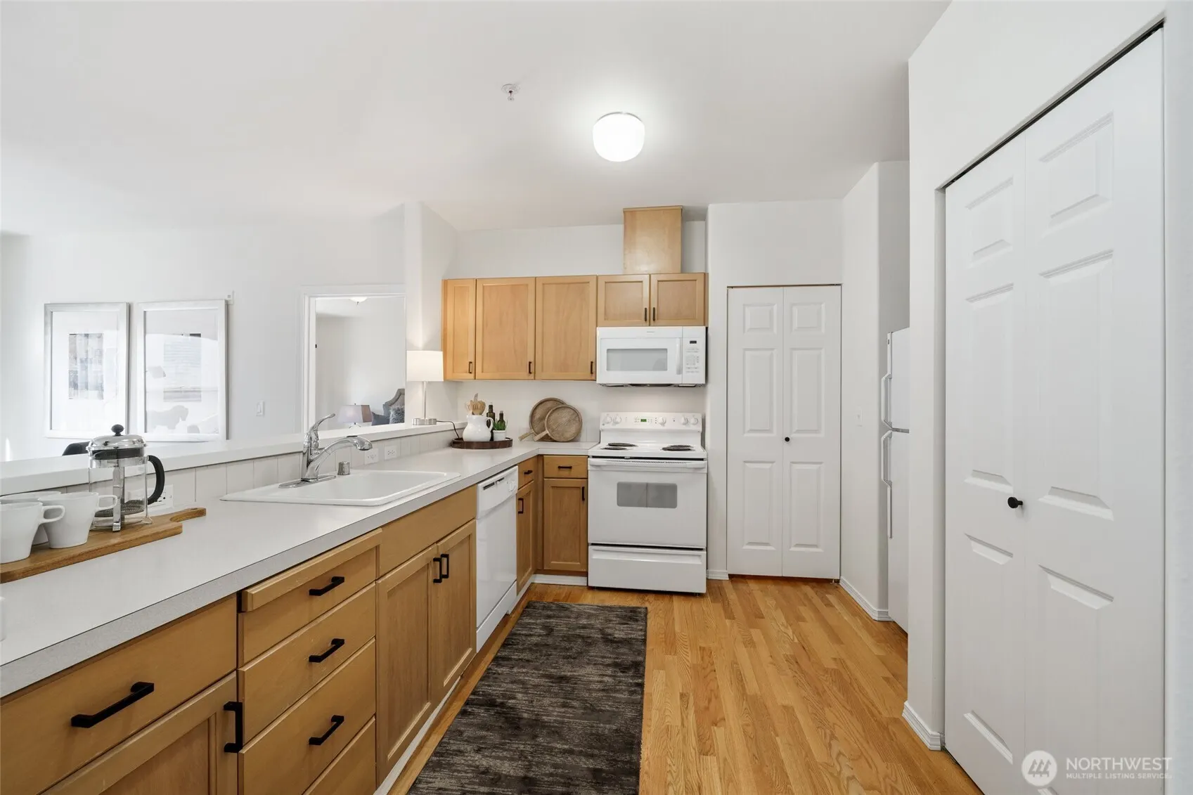 3221 SW Avalon Way #508, Seattle, WA 98126