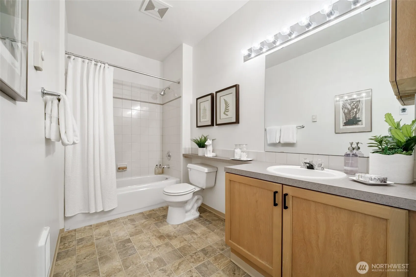 3221 SW Avalon Way #508, Seattle, WA 98126
