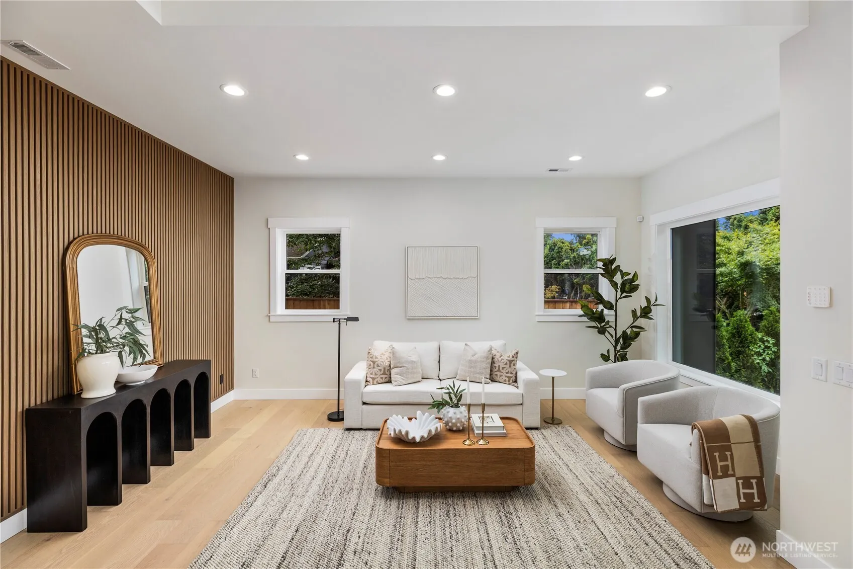 12922 NE 104th Street , Kirkland, WA 98033