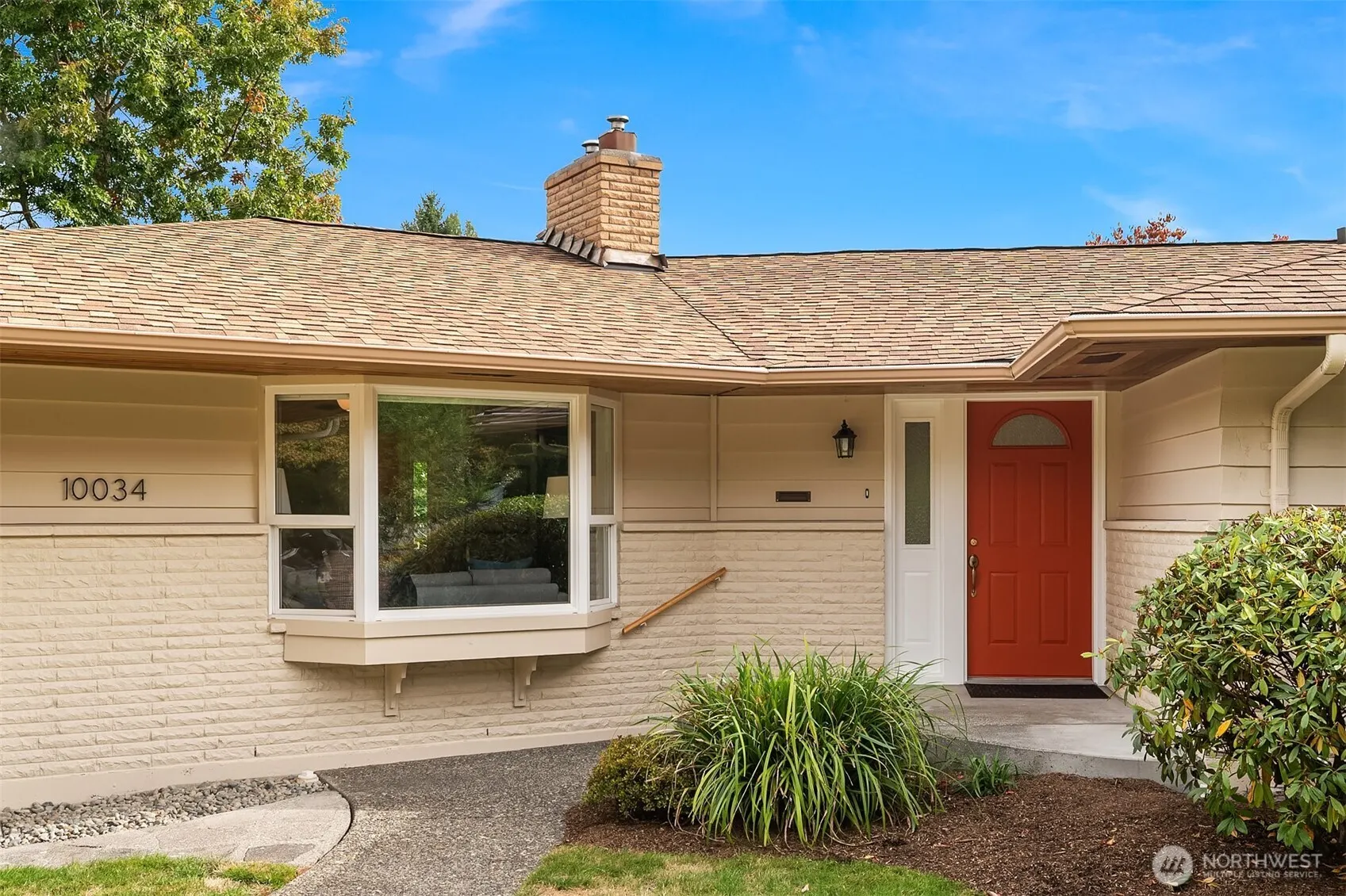 10034 41st Avenue NE, Seattle, WA 98125
