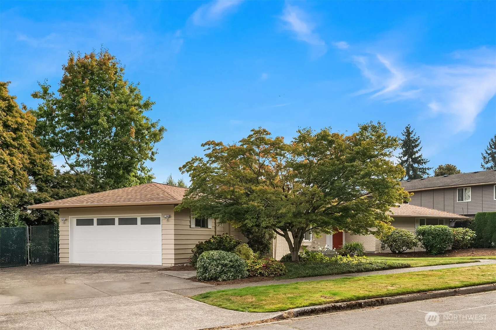 10034 41st Avenue NE, Seattle, WA 98125
